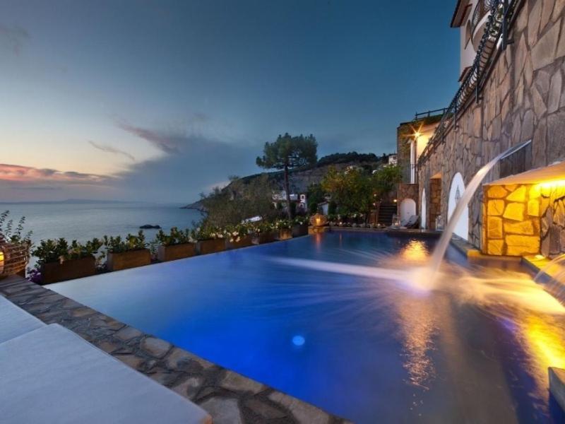 Riviera Di Marcigliano Villa Sleeps 8 Pool Air Con Massa Lubrense Εξωτερικό φωτογραφία